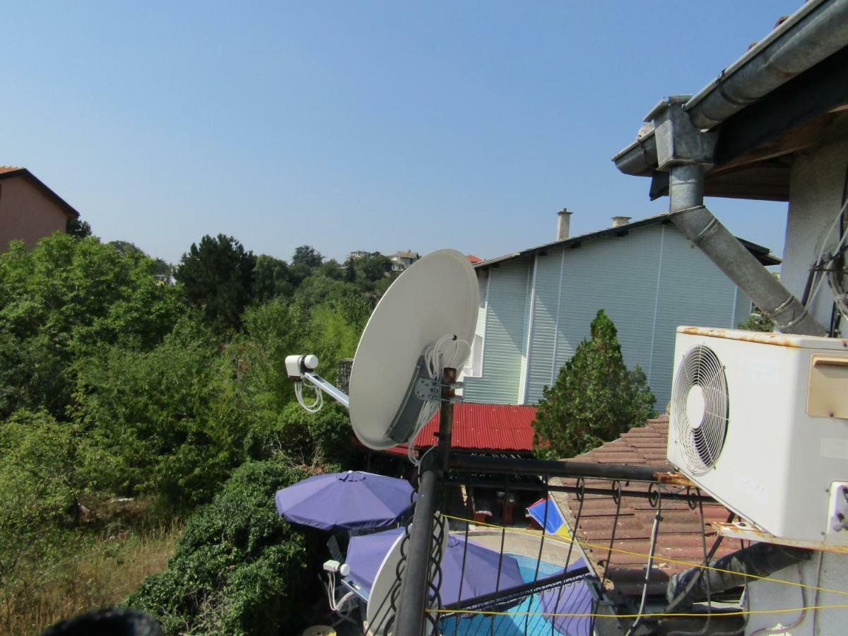 Hostel Papagal Varna ภายนอก รูปภาพ
